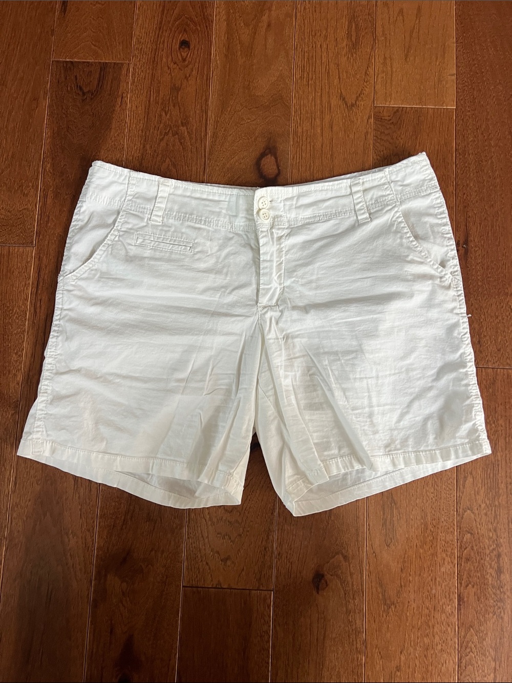 Arden B White Cotton Bermuda Shorts